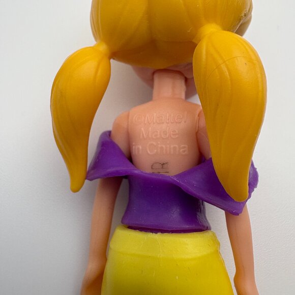 Polly Pocket Dolls 3.5" Blonde Pigtails and Short Brunette Hair Duo (SKU: 76TO) - Picture 4 of 6